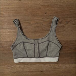 Fabletics sports bra — medium
